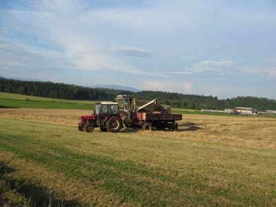 Kombajn a traktor z jihozápadu