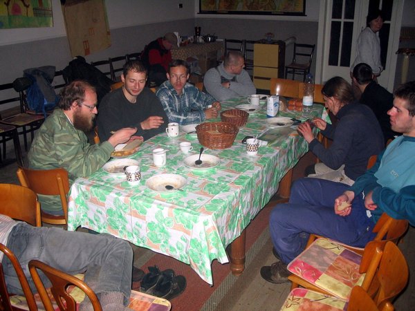 Hostina po příchodu na faru
